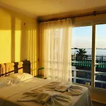 Mandalinci Boutique Turgutreis