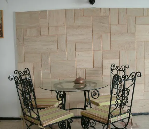 Mandalinci Boutique *